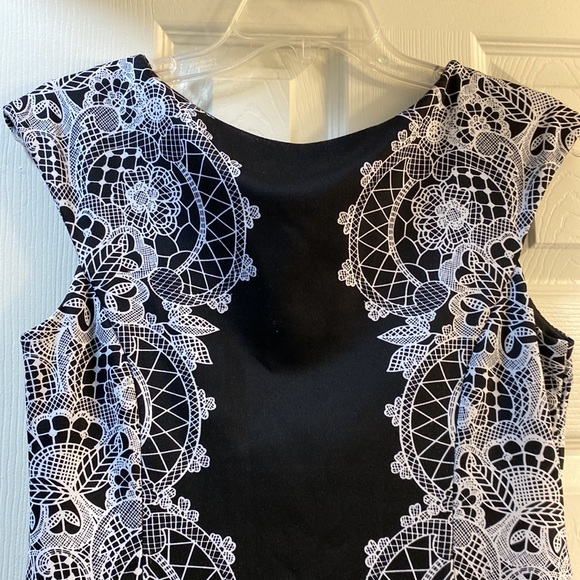 Alfani Petite short sleeve black and white dress - Picture 5 of 12